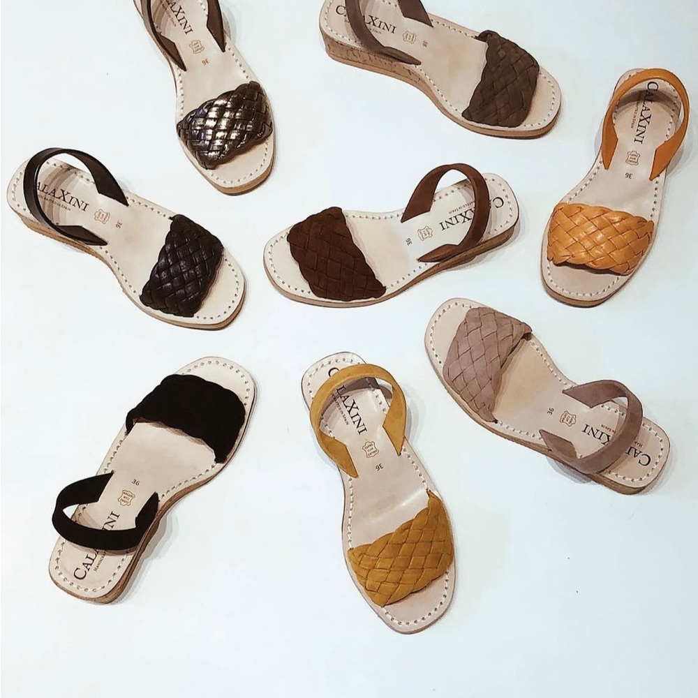 CalaXini simply perfect wedge braided suede sandals made
In Spain 37 US 6.5 - Picture 2 of 12